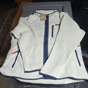 Patagonia Men's Cream and Navy Retro Pile Jacket